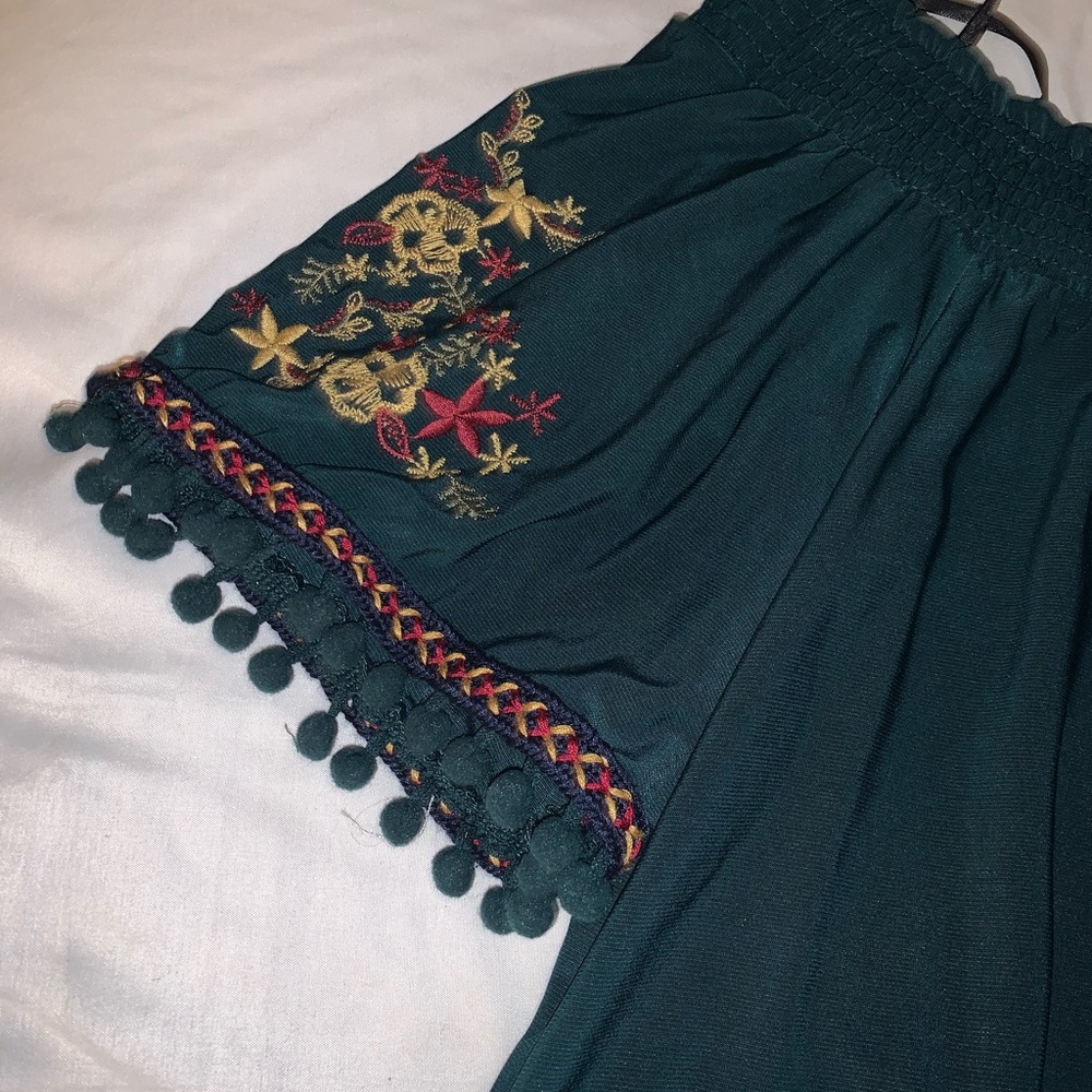 Green No-Shoulder Shirt
